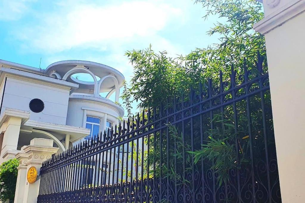 La Rotonde Remoise Apartamento Reims Exterior foto